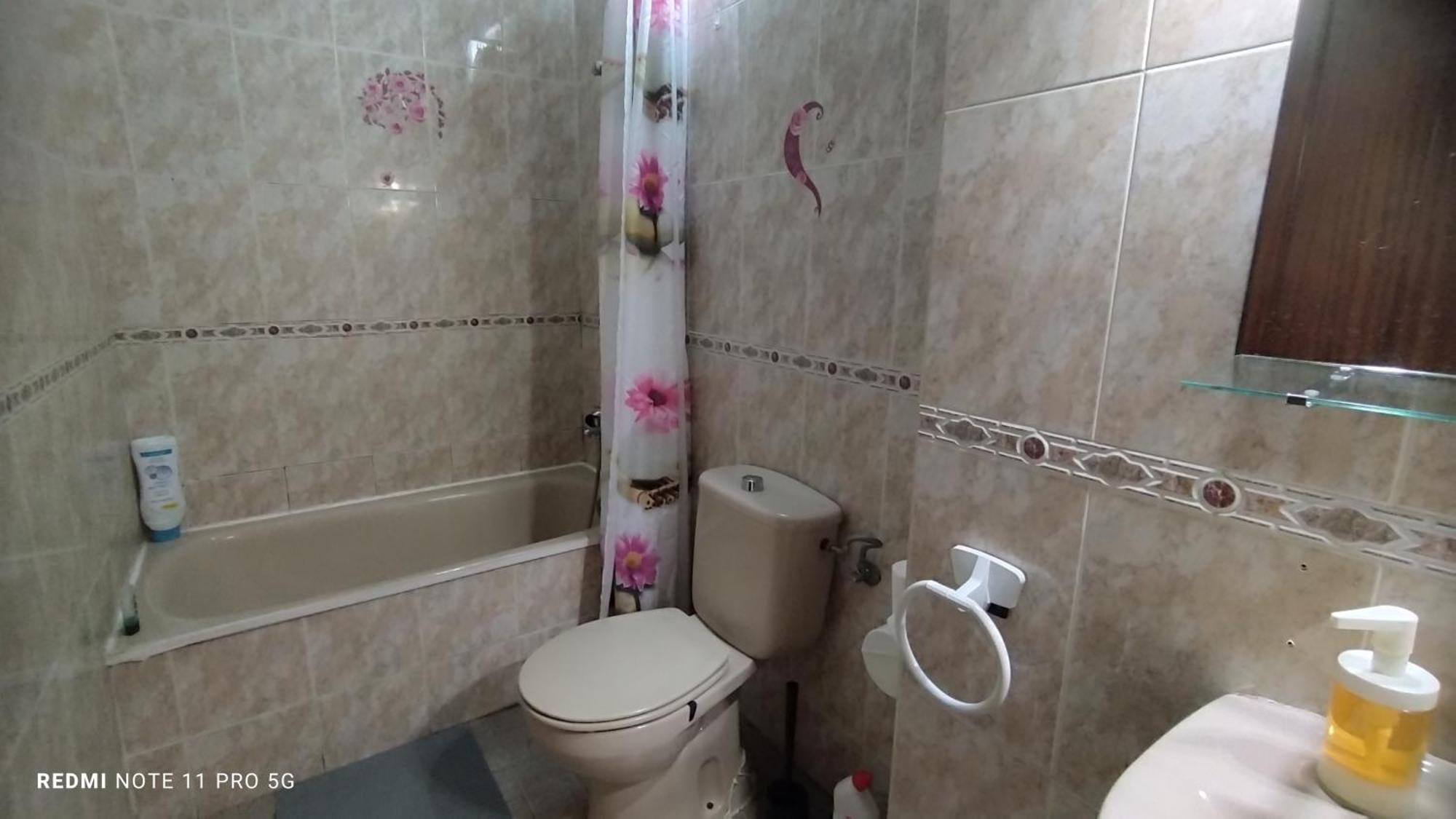 Los Cristianos Centro, Room With A Private Bathroom In Shared Apartment Arona  Buitenkant foto